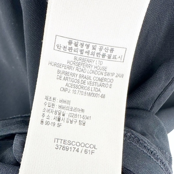 BURBERRY London V-Neck Sleeveless Top - Picture 5 of 7